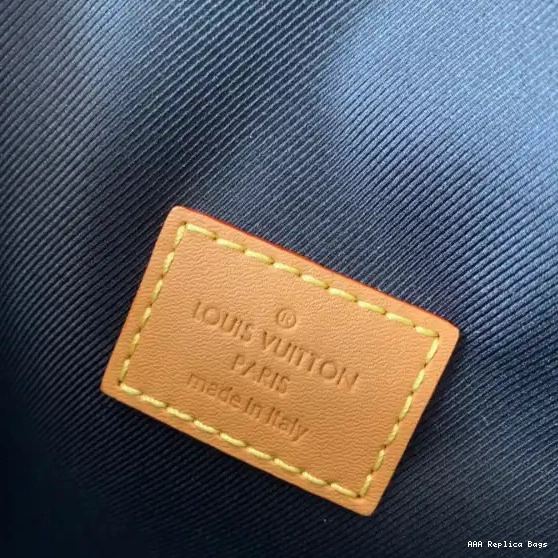 Aaa replica ru MESSENGER AMAZONE VUITTON LOUIS NANO 0620